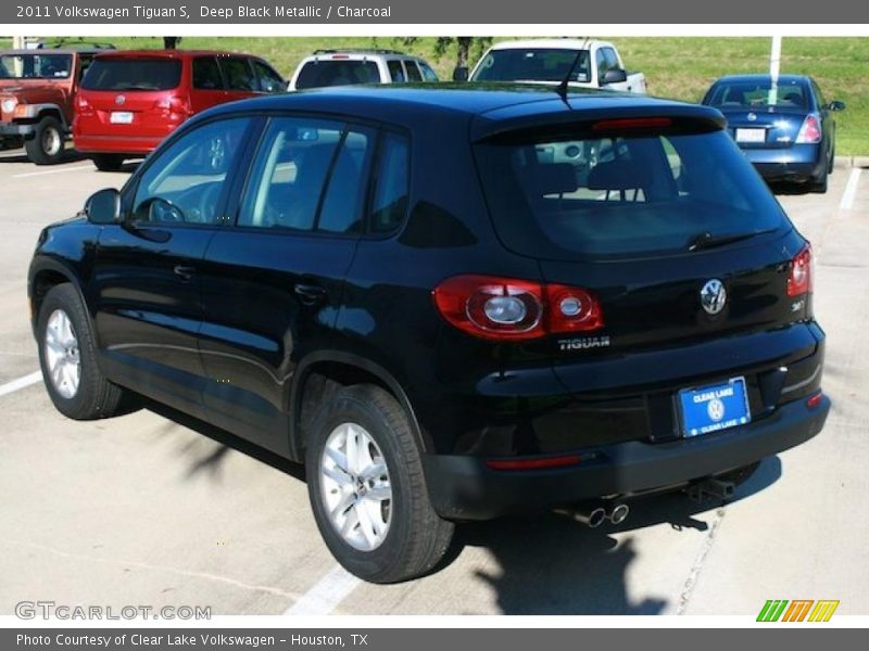 Deep Black Metallic / Charcoal 2011 Volkswagen Tiguan S