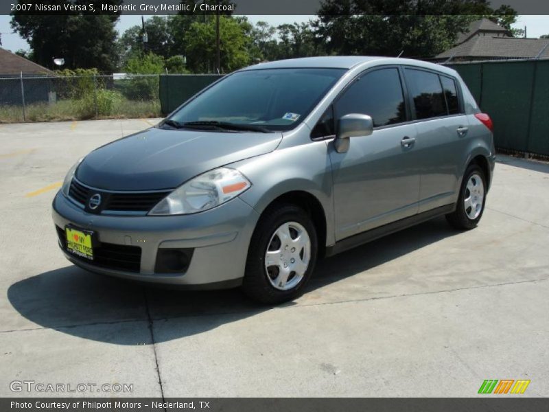 Magnetic Grey Metallic / Charcoal 2007 Nissan Versa S