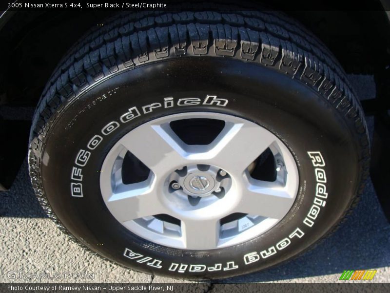 Super Black / Steel/Graphite 2005 Nissan Xterra S 4x4
