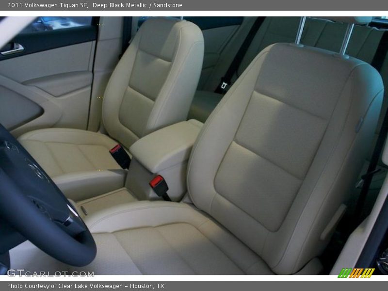 Deep Black Metallic / Sandstone 2011 Volkswagen Tiguan SE
