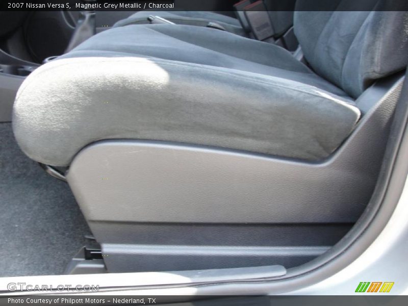 Magnetic Grey Metallic / Charcoal 2007 Nissan Versa S