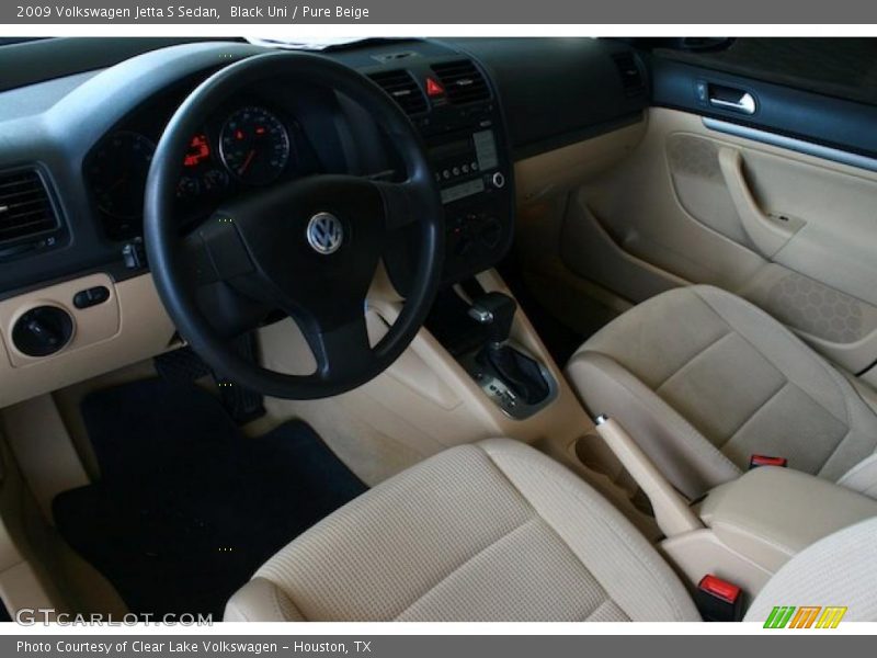 Black Uni / Pure Beige 2009 Volkswagen Jetta S Sedan