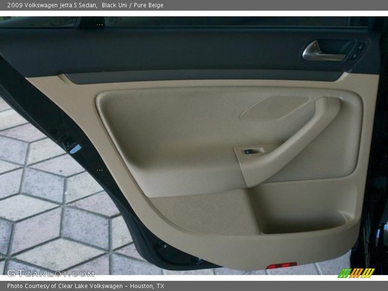 Black Uni / Pure Beige 2009 Volkswagen Jetta S Sedan