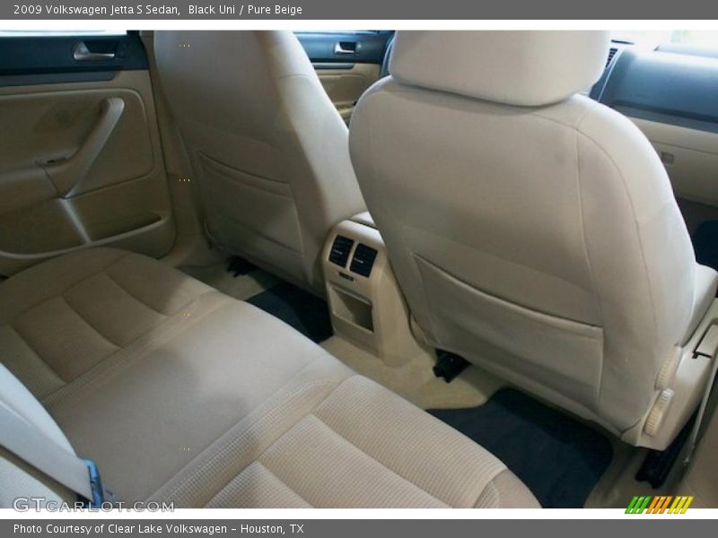 Black Uni / Pure Beige 2009 Volkswagen Jetta S Sedan