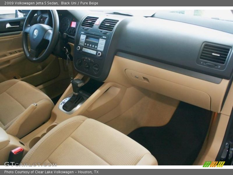Black Uni / Pure Beige 2009 Volkswagen Jetta S Sedan