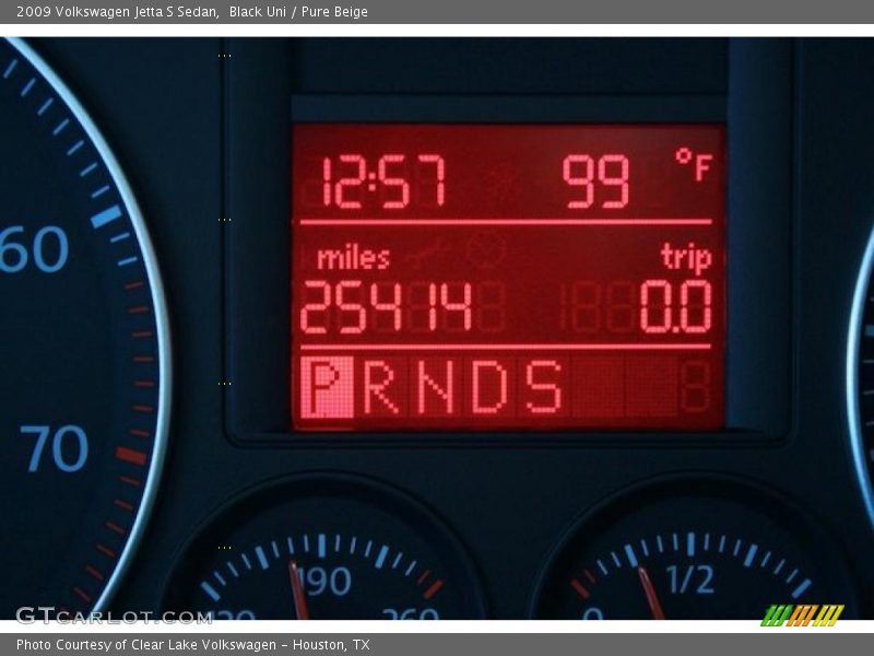 Black Uni / Pure Beige 2009 Volkswagen Jetta S Sedan
