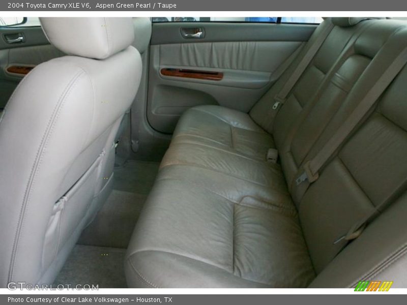 Aspen Green Pearl / Taupe 2004 Toyota Camry XLE V6