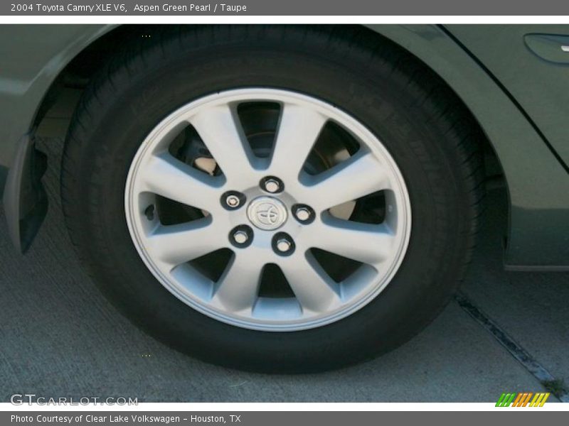 Aspen Green Pearl / Taupe 2004 Toyota Camry XLE V6