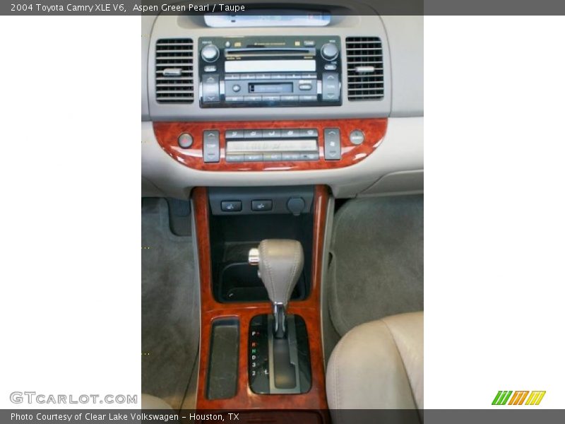 Aspen Green Pearl / Taupe 2004 Toyota Camry XLE V6