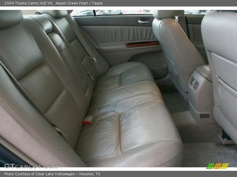 Aspen Green Pearl / Taupe 2004 Toyota Camry XLE V6