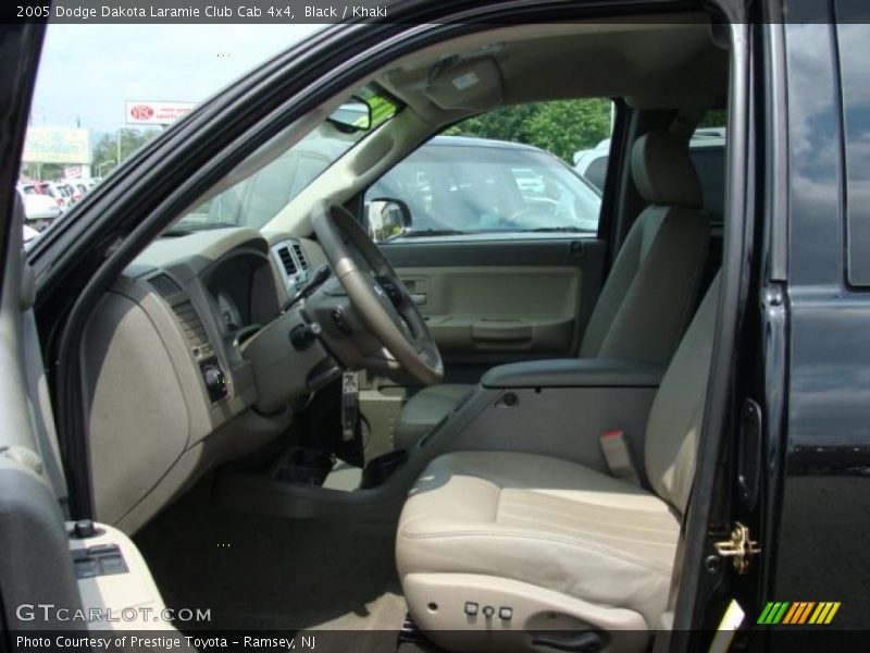 Black / Khaki 2005 Dodge Dakota Laramie Club Cab 4x4