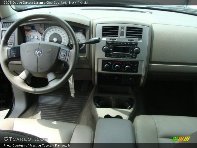 Black / Khaki 2005 Dodge Dakota Laramie Club Cab 4x4