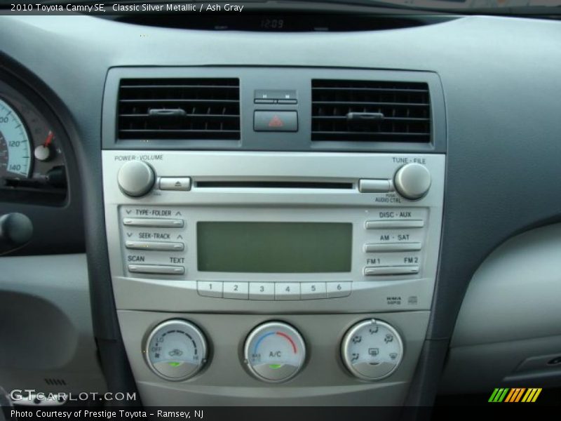 Classic Silver Metallic / Ash Gray 2010 Toyota Camry SE