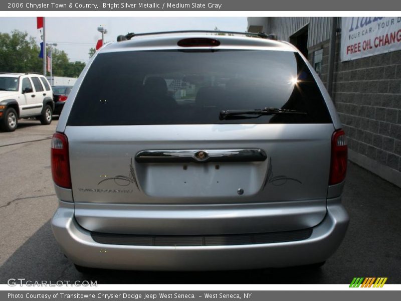 Bright Silver Metallic / Medium Slate Gray 2006 Chrysler Town & Country