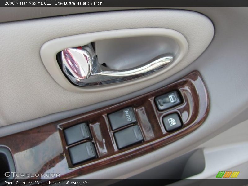 Gray Lustre Metallic / Frost 2000 Nissan Maxima GLE