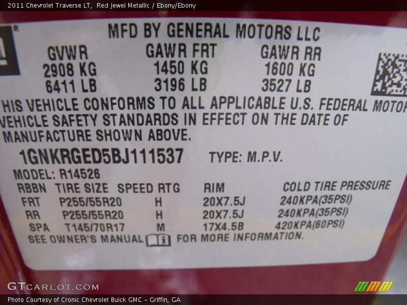 Red Jewel Metallic / Ebony/Ebony 2011 Chevrolet Traverse LT