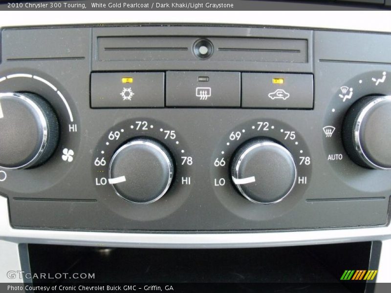 White Gold Pearlcoat / Dark Khaki/Light Graystone 2010 Chrysler 300 Touring