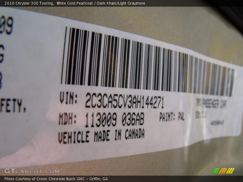 White Gold Pearlcoat / Dark Khaki/Light Graystone 2010 Chrysler 300 Touring
