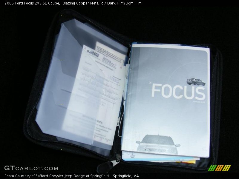 Blazing Copper Metallic / Dark Flint/Light Flint 2005 Ford Focus ZX3 SE Coupe