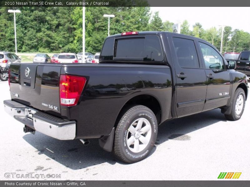 Galaxy Black / Charcoal 2010 Nissan Titan SE Crew Cab