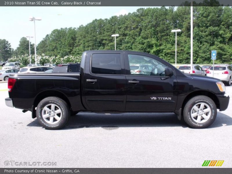 Galaxy Black / Charcoal 2010 Nissan Titan SE Crew Cab