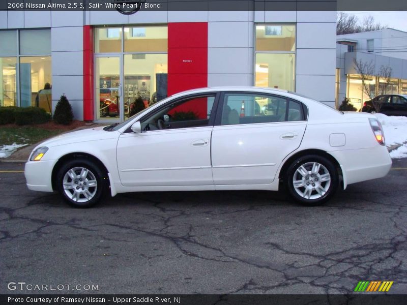 Satin White Pearl / Blond 2006 Nissan Altima 2.5 S