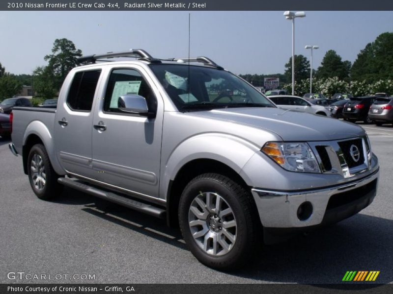 Radiant Silver Metallic / Steel 2010 Nissan Frontier LE Crew Cab 4x4
