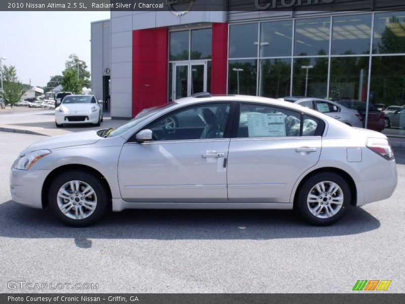 Radiant Silver / Charcoal 2010 Nissan Altima 2.5 SL