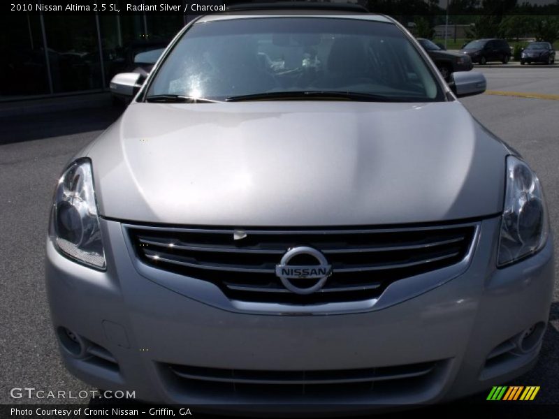 Radiant Silver / Charcoal 2010 Nissan Altima 2.5 SL