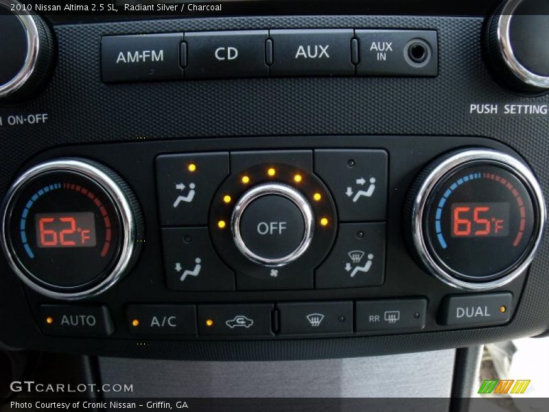 Radiant Silver / Charcoal 2010 Nissan Altima 2.5 SL