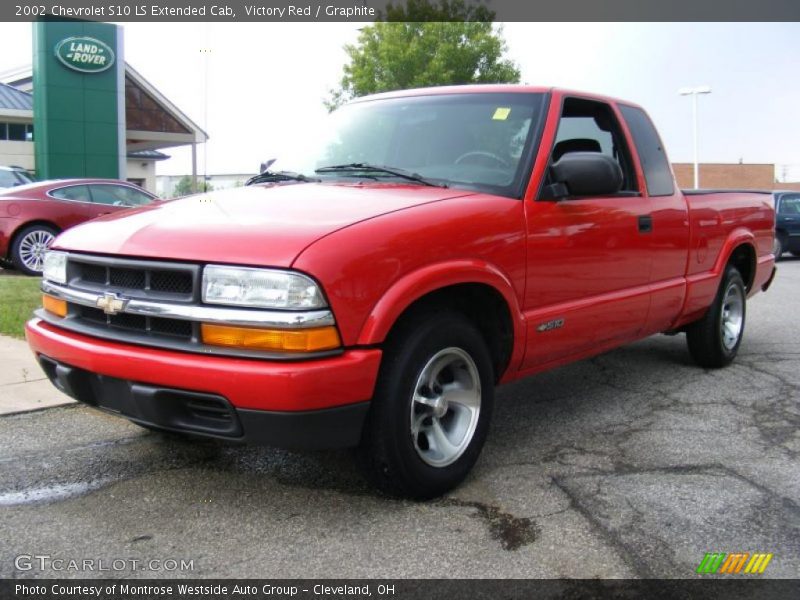 Victory Red / Graphite 2002 Chevrolet S10 LS Extended Cab