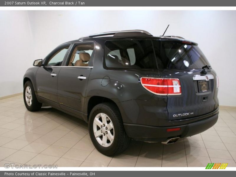 Charcoal Black / Tan 2007 Saturn Outlook XR
