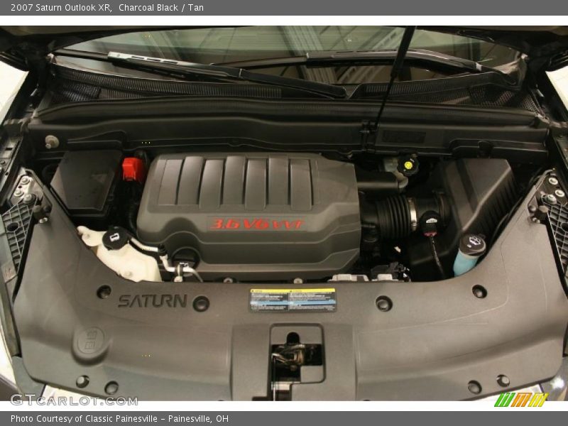 Charcoal Black / Tan 2007 Saturn Outlook XR