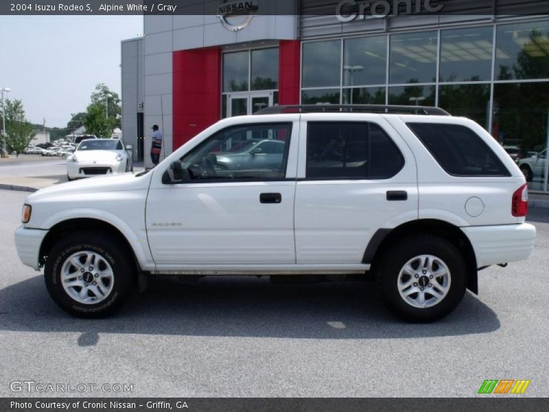 Alpine White / Gray 2004 Isuzu Rodeo S