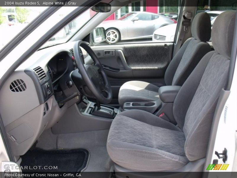 Alpine White / Gray 2004 Isuzu Rodeo S