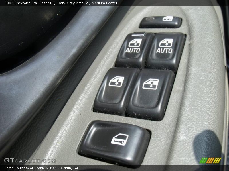 Dark Gray Metallic / Medium Pewter 2004 Chevrolet TrailBlazer LT