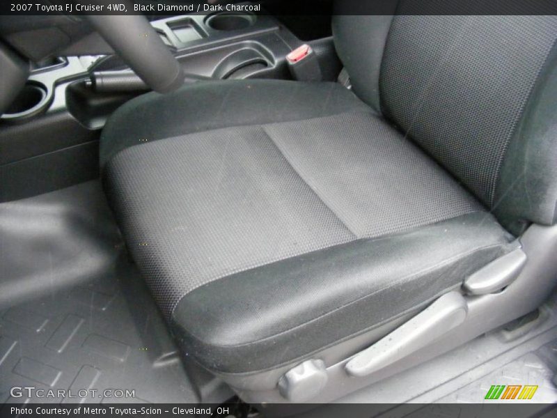 Black Diamond / Dark Charcoal 2007 Toyota FJ Cruiser 4WD