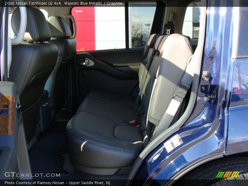 Majestic Blue Metallic / Graphite 2006 Nissan Pathfinder LE 4x4