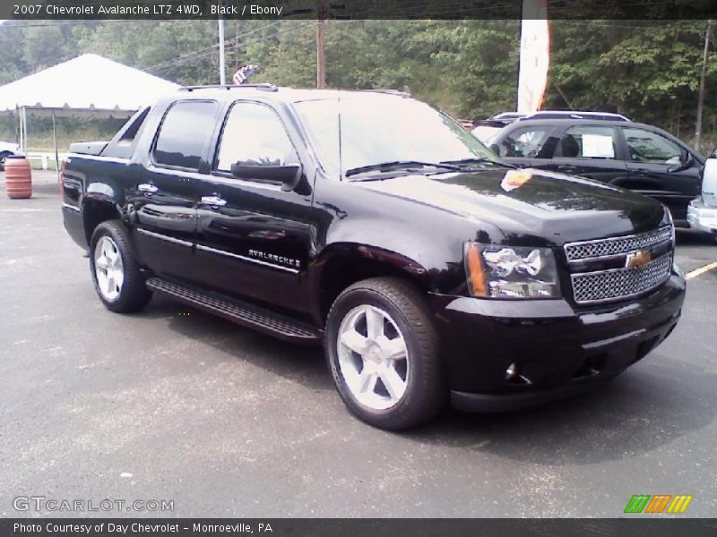 Black / Ebony 2007 Chevrolet Avalanche LTZ 4WD