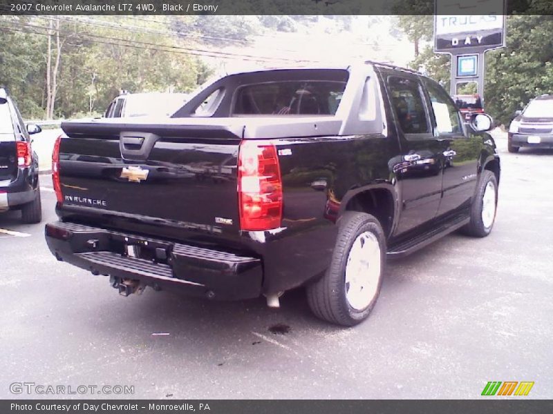 Black / Ebony 2007 Chevrolet Avalanche LTZ 4WD
