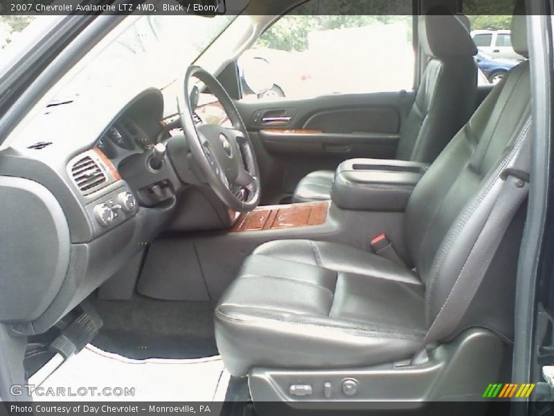 Black / Ebony 2007 Chevrolet Avalanche LTZ 4WD