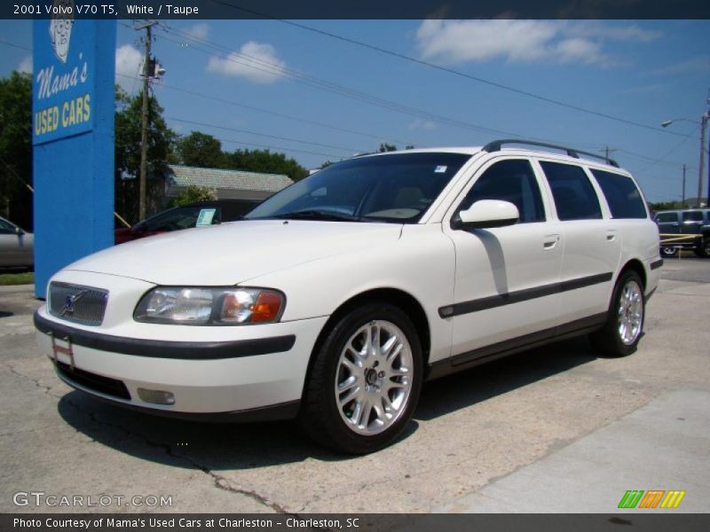 White / Taupe 2001 Volvo V70 T5