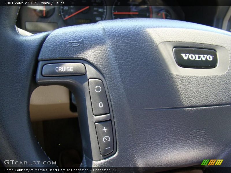 White / Taupe 2001 Volvo V70 T5