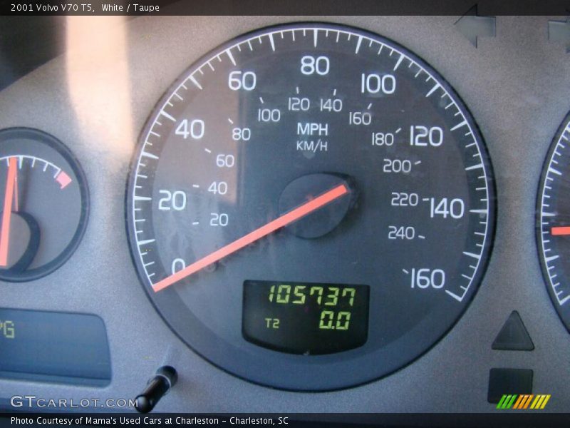 White / Taupe 2001 Volvo V70 T5
