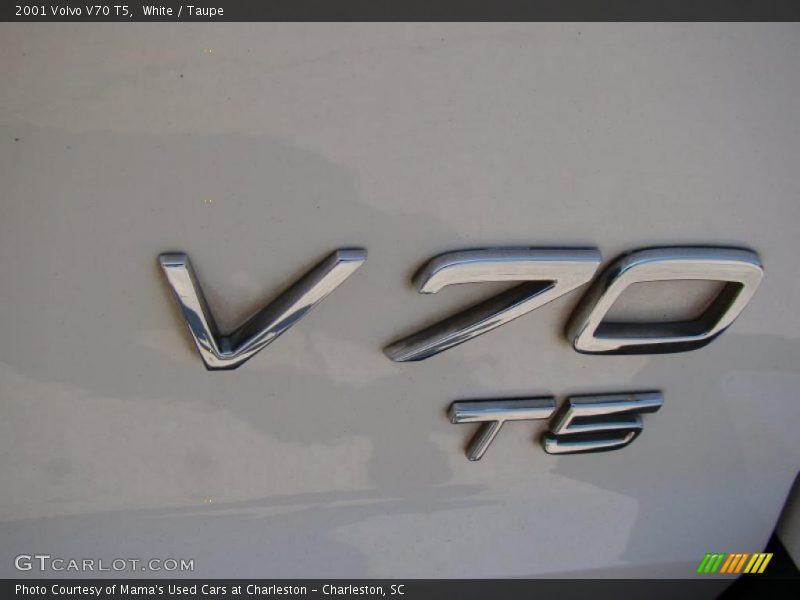 White / Taupe 2001 Volvo V70 T5