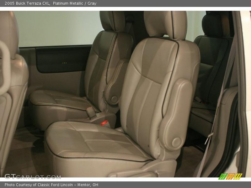Platinum Metallic / Gray 2005 Buick Terraza CXL
