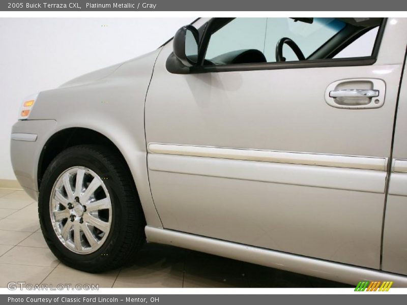 Platinum Metallic / Gray 2005 Buick Terraza CXL