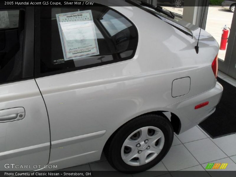 Silver Mist / Gray 2005 Hyundai Accent GLS Coupe