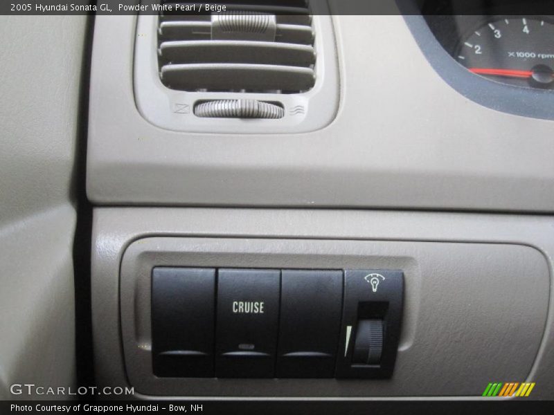 Powder White Pearl / Beige 2005 Hyundai Sonata GL