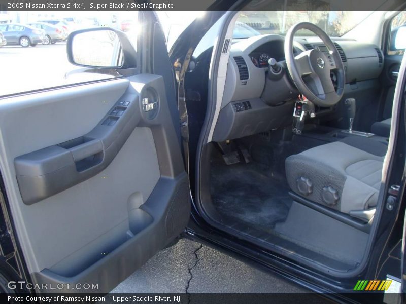 Super Black / Steel/Graphite 2005 Nissan Xterra S 4x4
